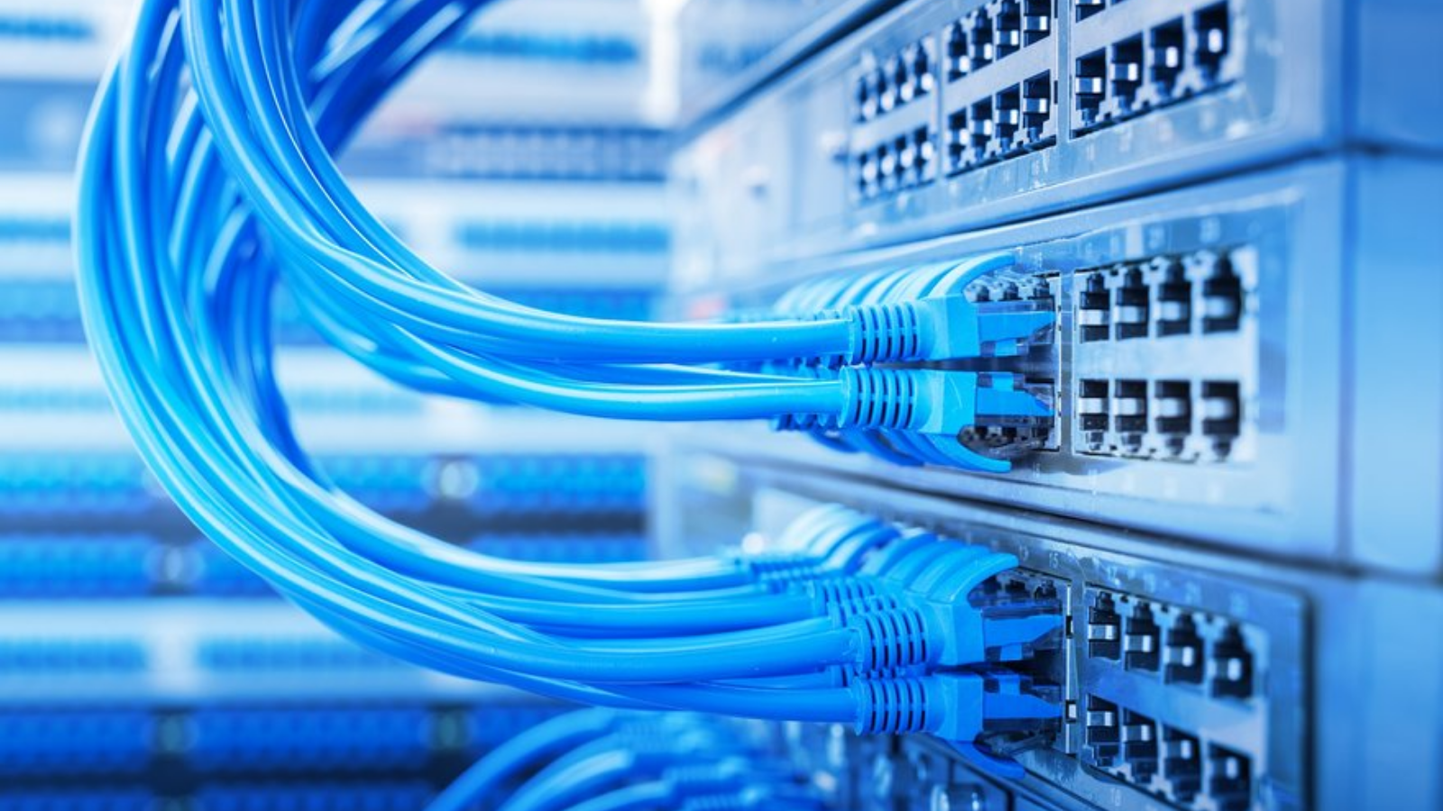Configurar una VLAN y enlaces troncales en un Switch Cisco